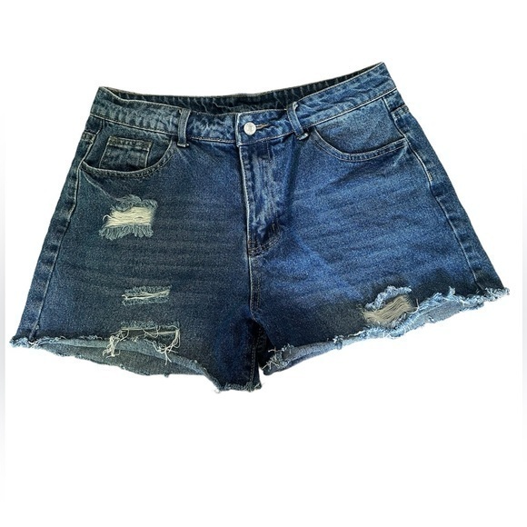 SHEIN Pants - Shein Distressed Denim Shorts - Womens Size Large